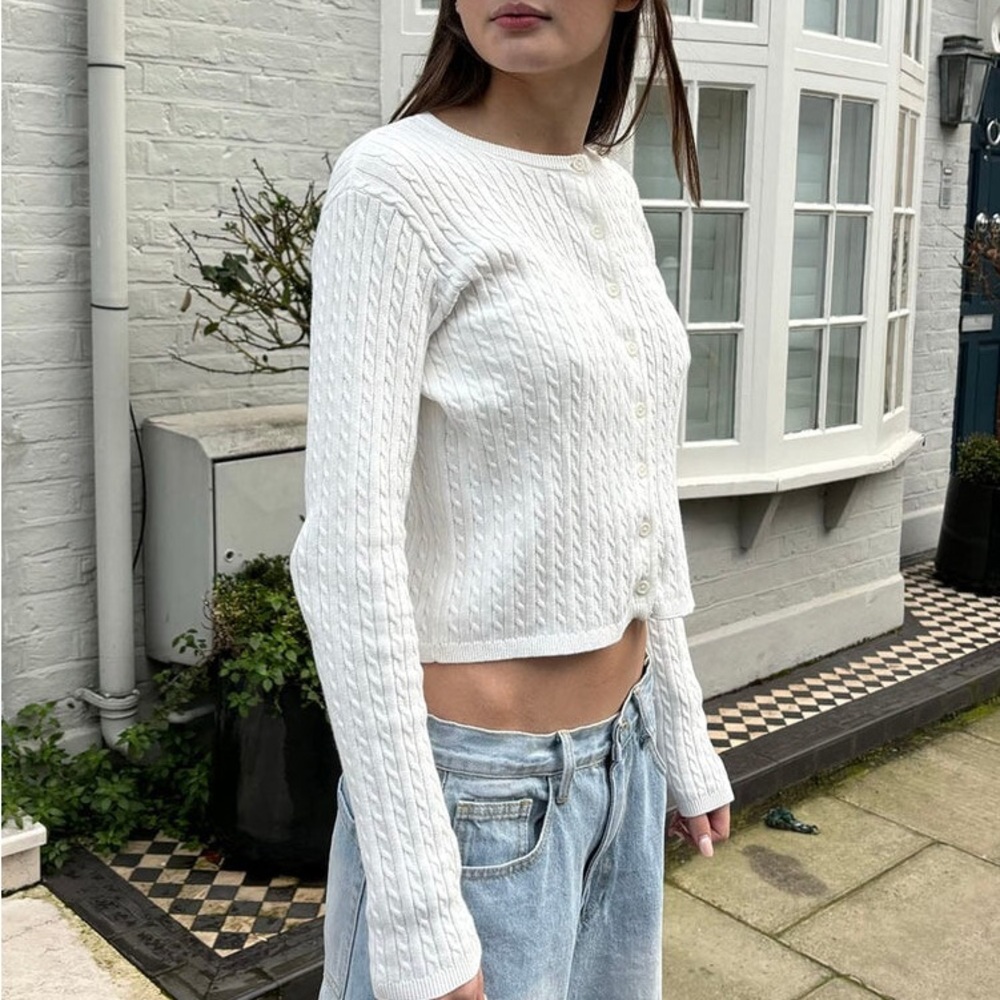 ZOE CABLE KNIT CARDIGAN
